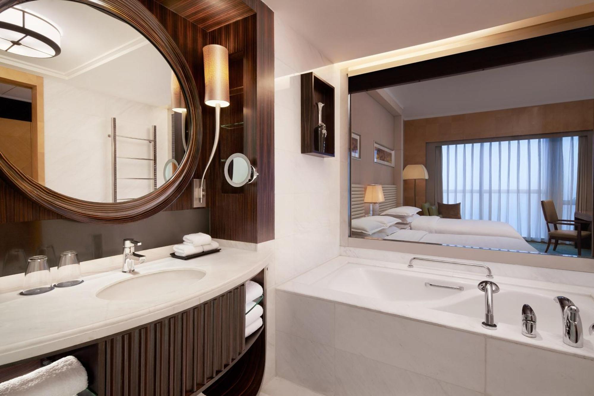Sheraton Hohhot Hotel Exterior photo