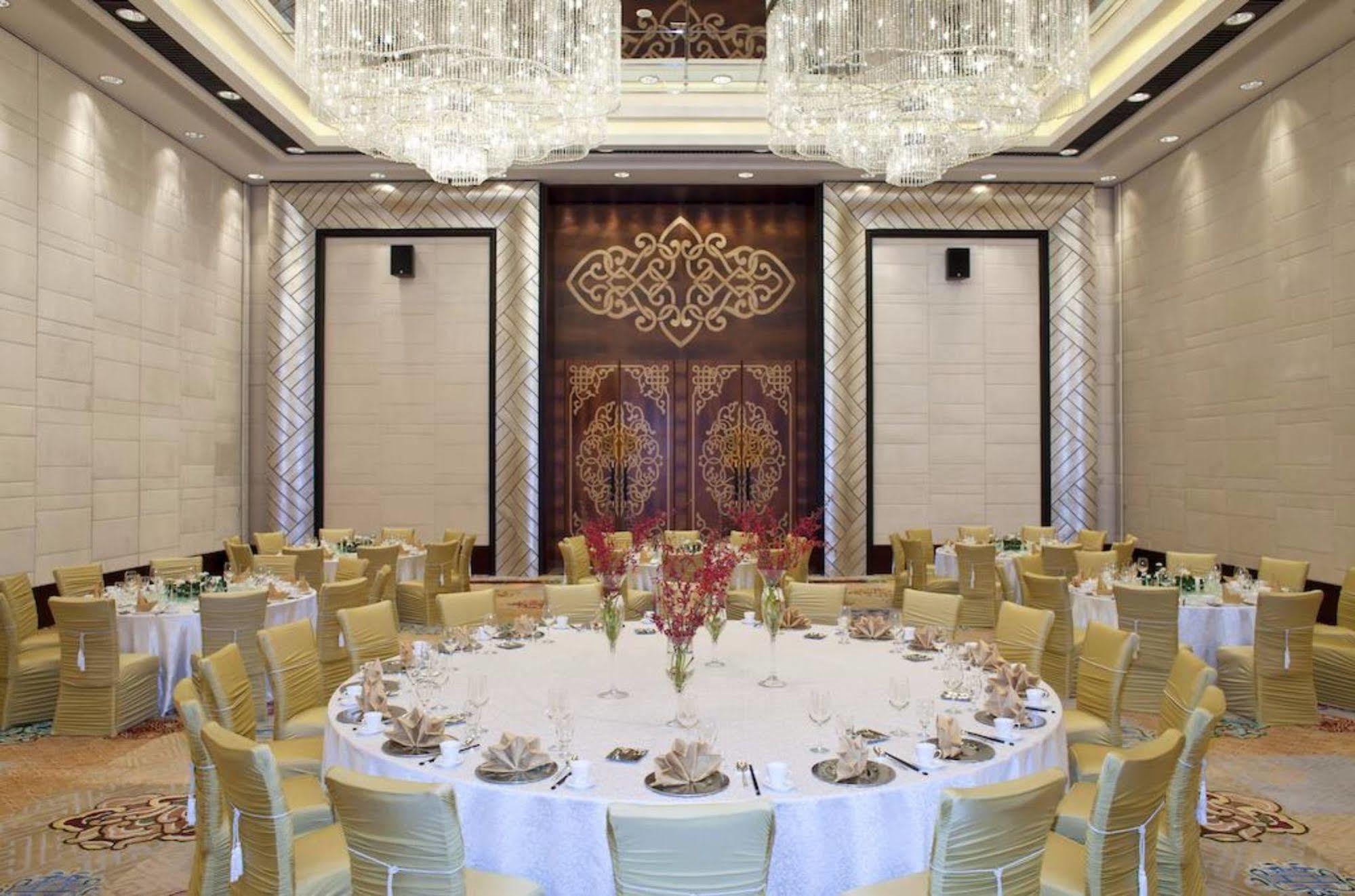 Sheraton Hohhot Hotel Exterior photo