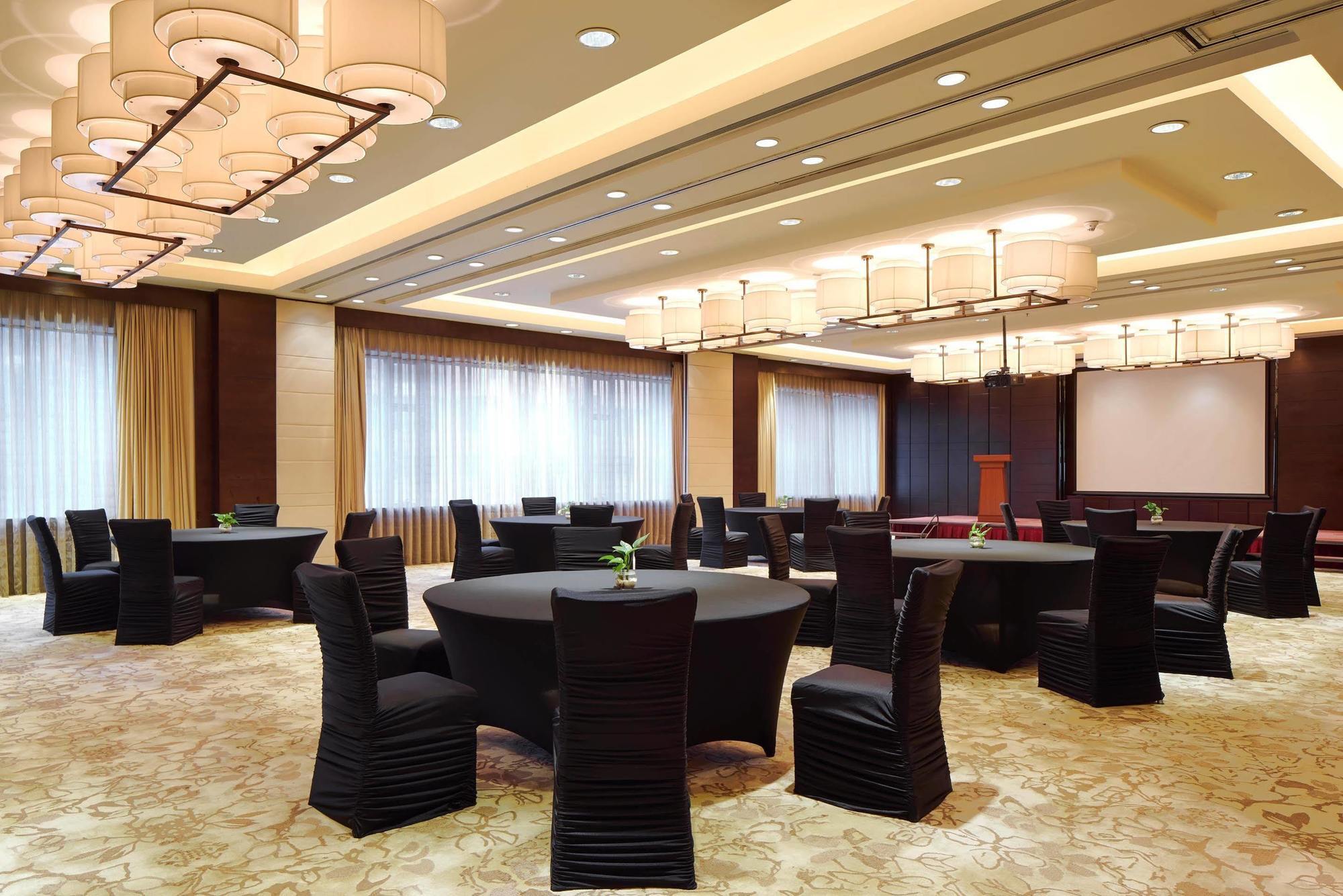 Sheraton Hohhot Hotel Exterior photo